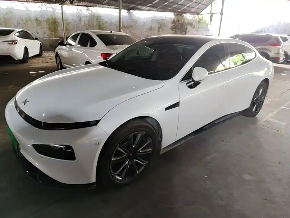 XPeng P7 Model 670E 2021