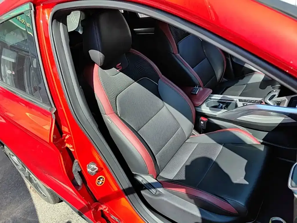 Geely Binyue Sport Edition 260T DCT Ranger China V 2019 — фото 25
