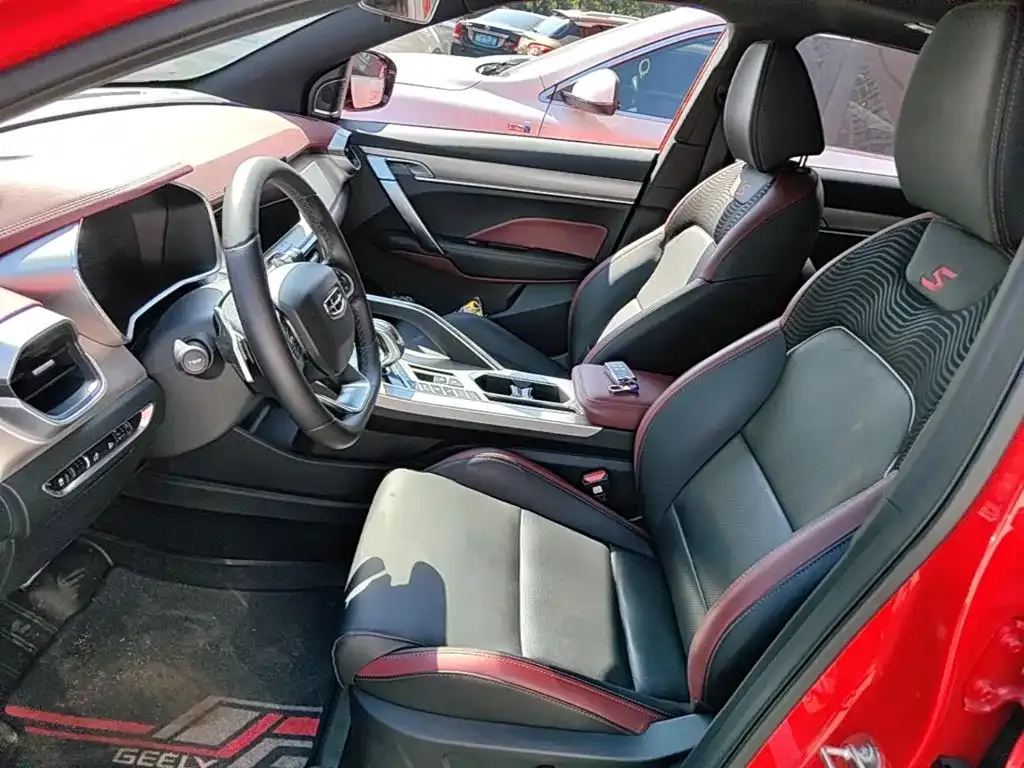 Geely Binyue Sport Edition 260T DCT Ranger China V 2019 — фото 15