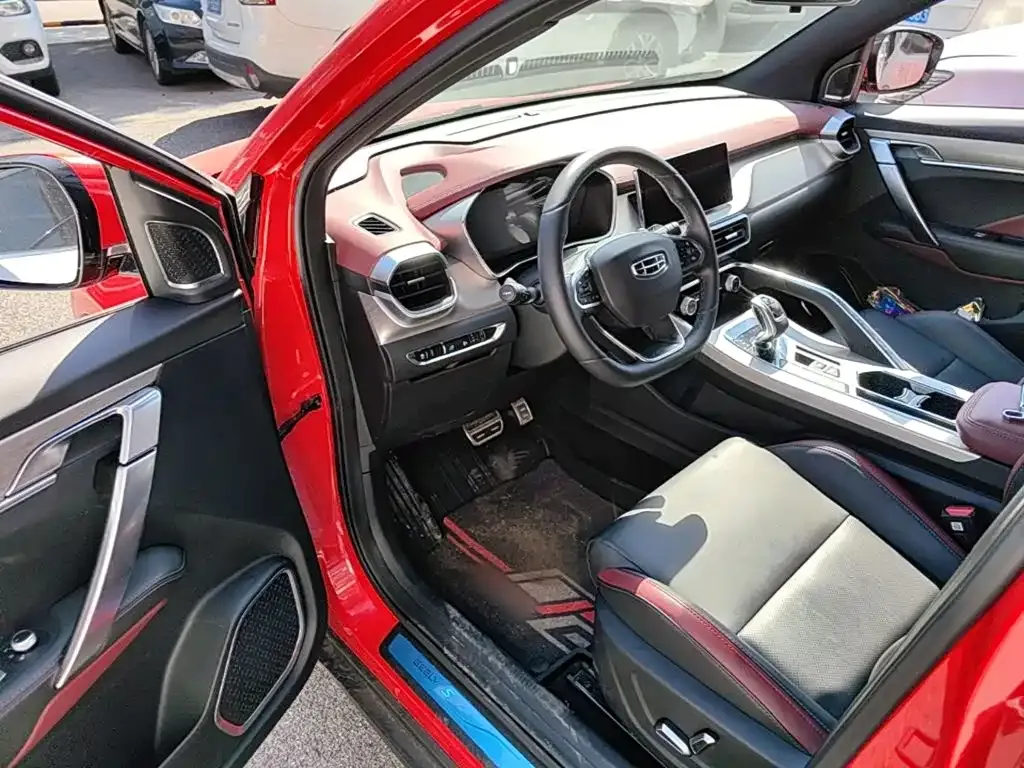 Geely Binyue Sport Edition 260T DCT Ranger China V 2019 — фото 16