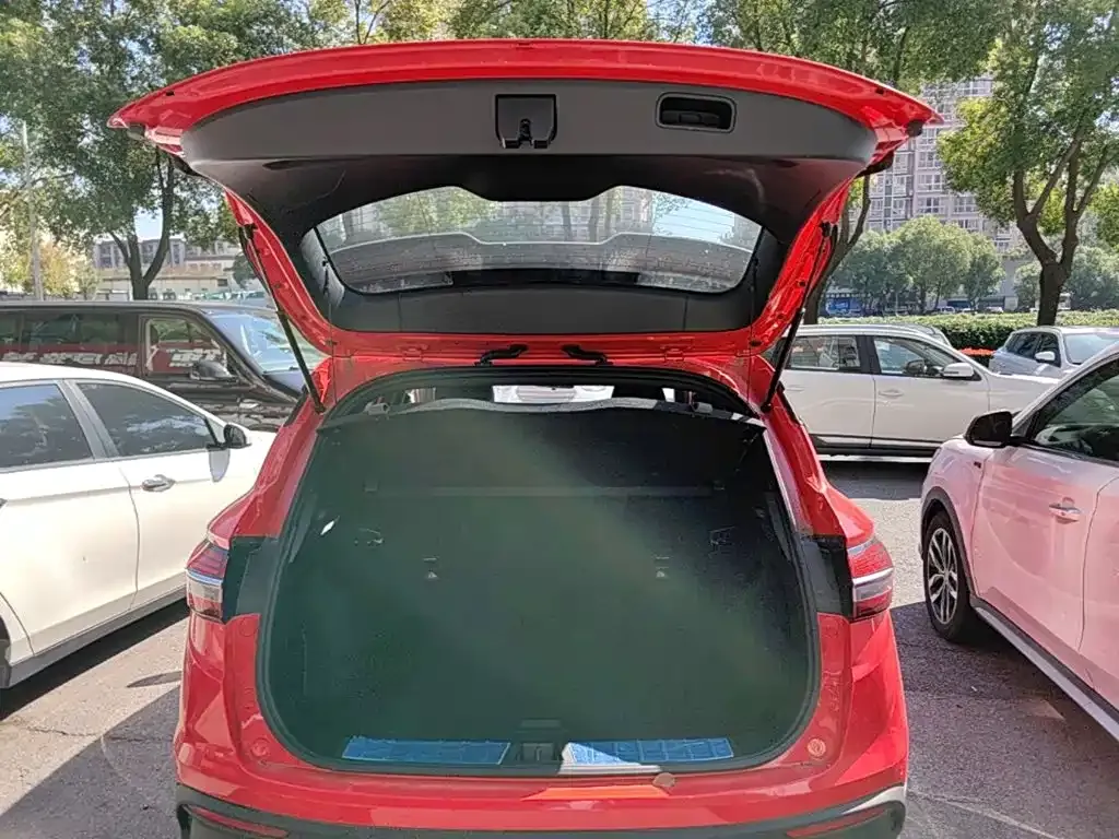 Geely Binyue Sport Edition 260T DCT Ranger China V 2019 — фото 19