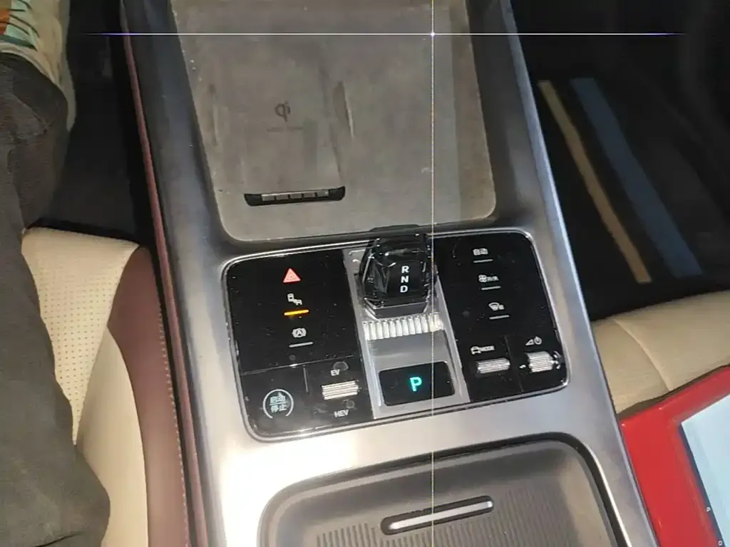 BYD Seal DM-i 1.5T 121km Premium 2024 — фото 14