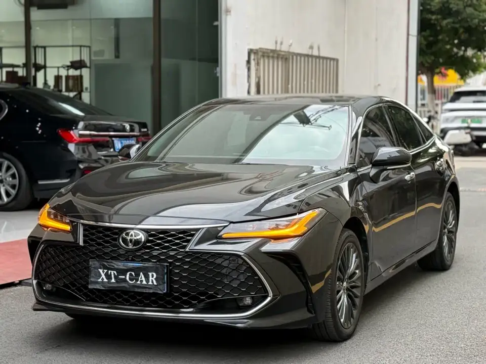 Toyota Avalon 2.5L Touring Premium Edition 2022