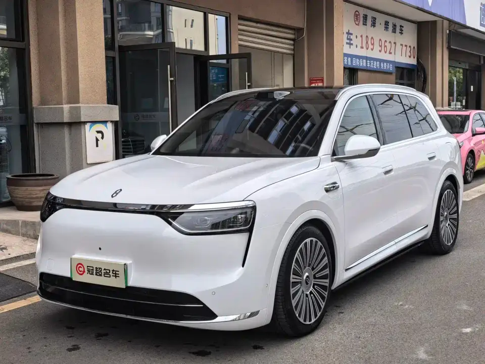 AITO Wenjie AITO M8 Extended Range Ultra 53.4kWh 6-Seater 2025