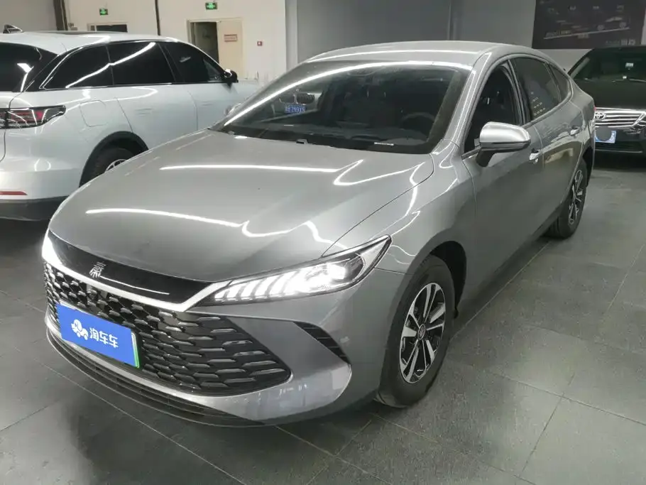 BYD Qin PLUS DM-i 128KM Progressive 2026