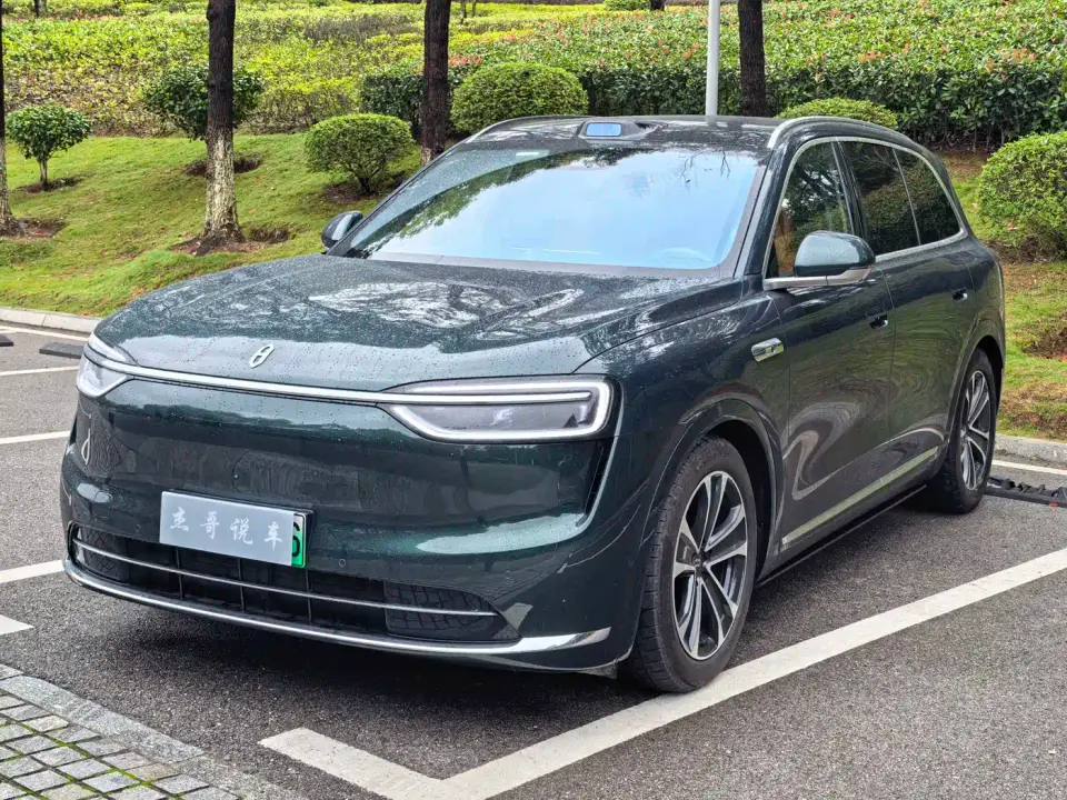 AITO Wenjie AITO M7 Pure Electric Base Model 5-Seater 2025
