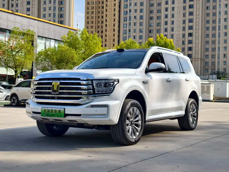 Tank 500 EV Hi4-T Smart Edition 2025