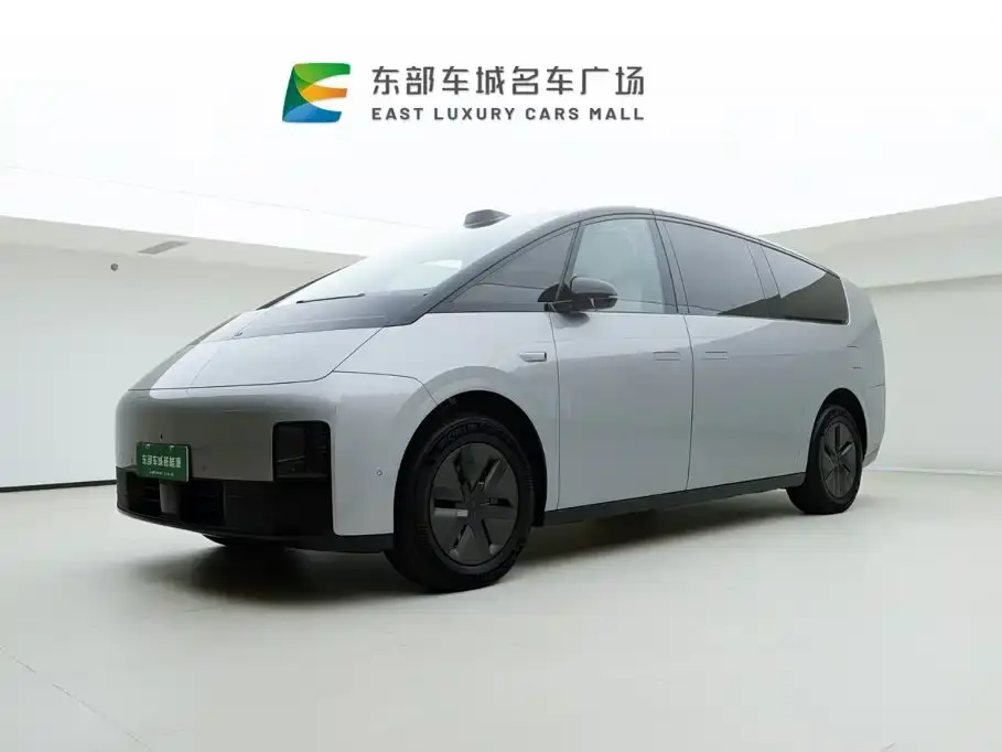 Li Auto MEGA Ultra 2024