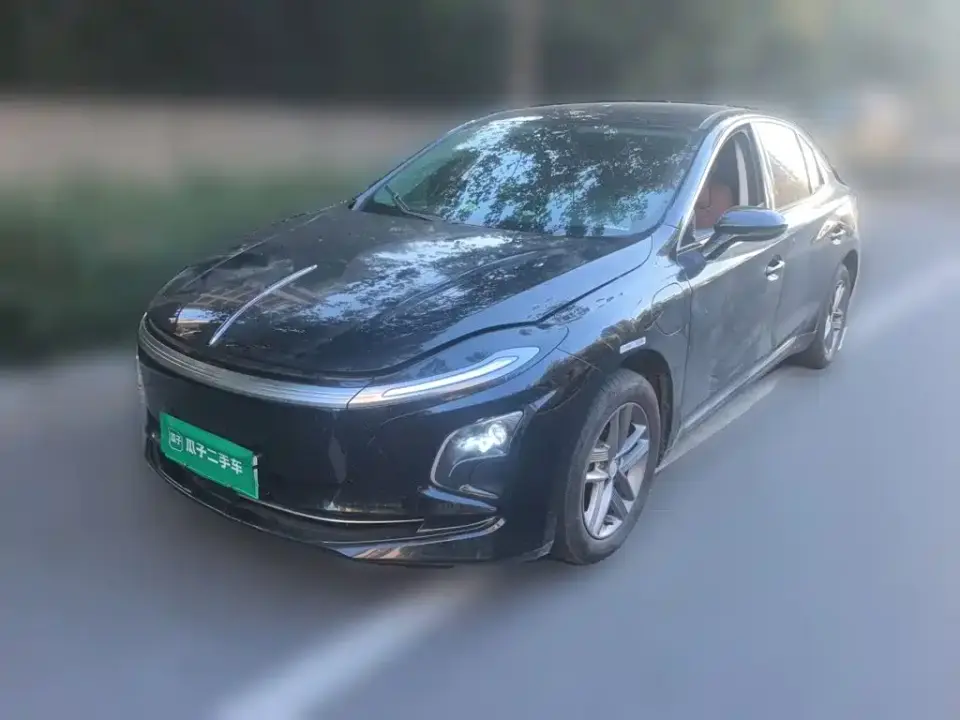 Hongqi E-QM5 Model 500km Travel Edition 2025