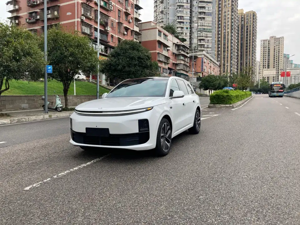 Li Auto L6 Pro 2024