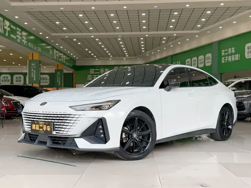 Changan UNI-V 1.5T Luxury Edition 2024