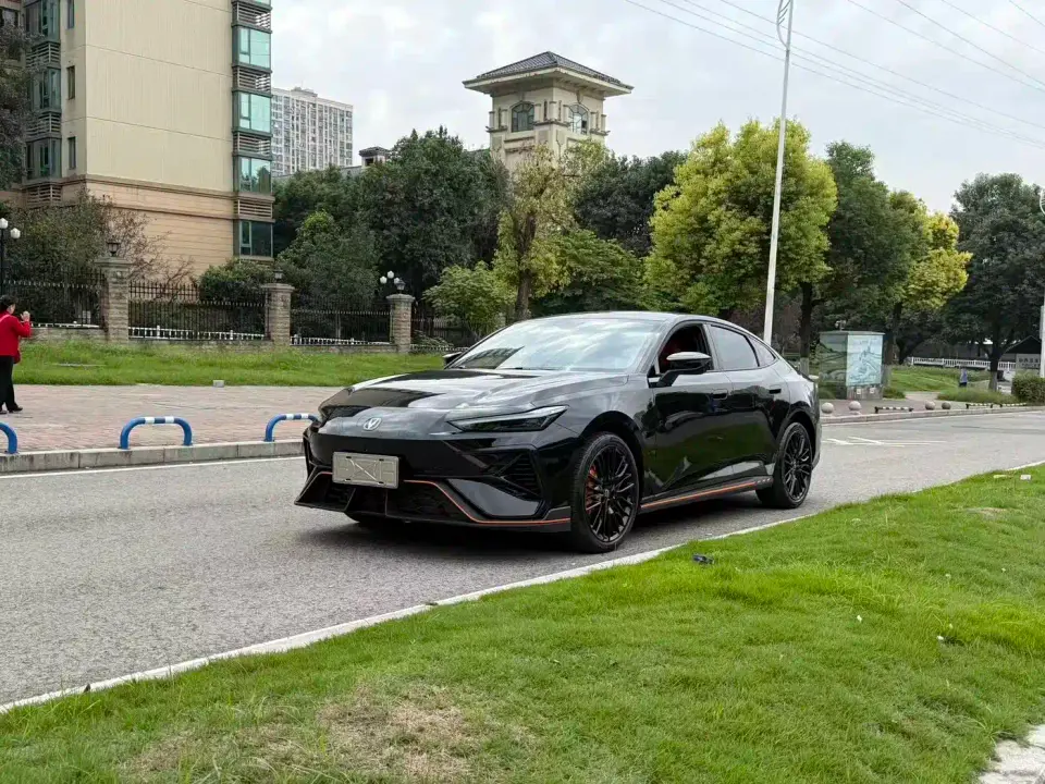 Changan UNI-V 2.0T Sport Version 2025