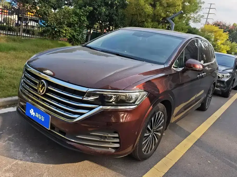 Volkswagen Viloran 380TSI Premium 2020