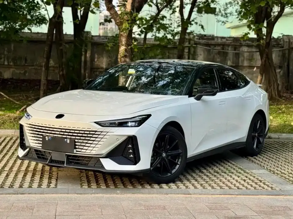 Changan UNI-V 1.5T Luxury Edition 2024