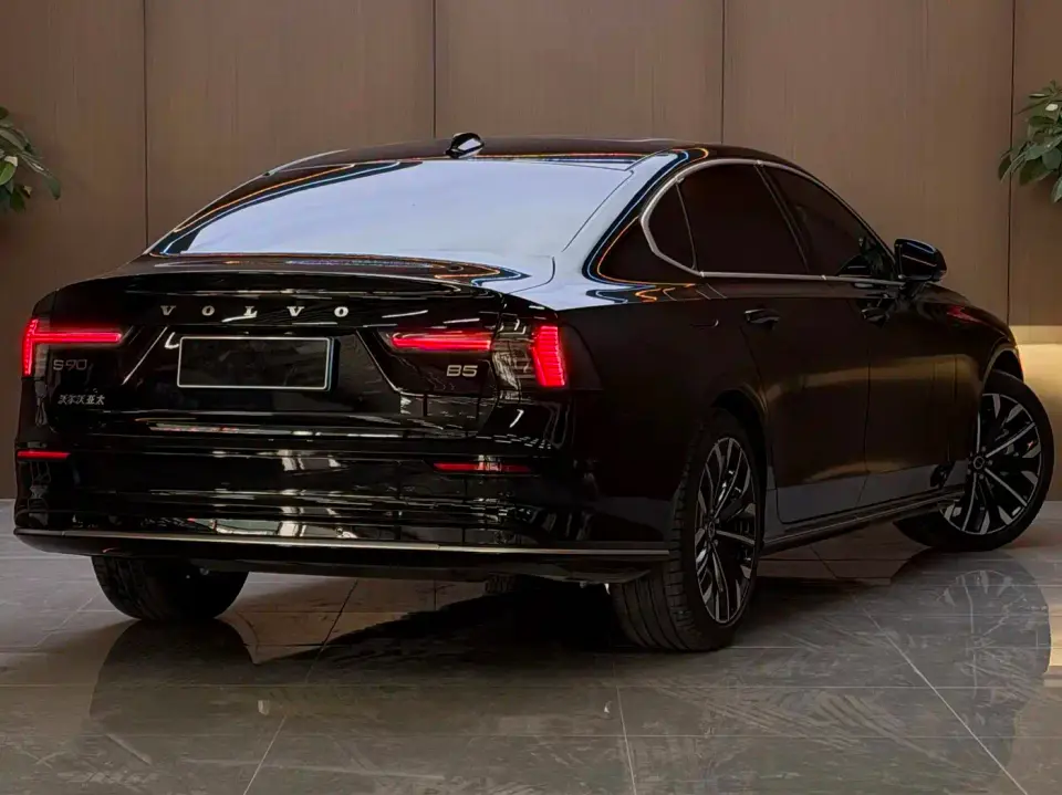 Volvo S90 B5 Zhiyuan Luxury Edition 2026