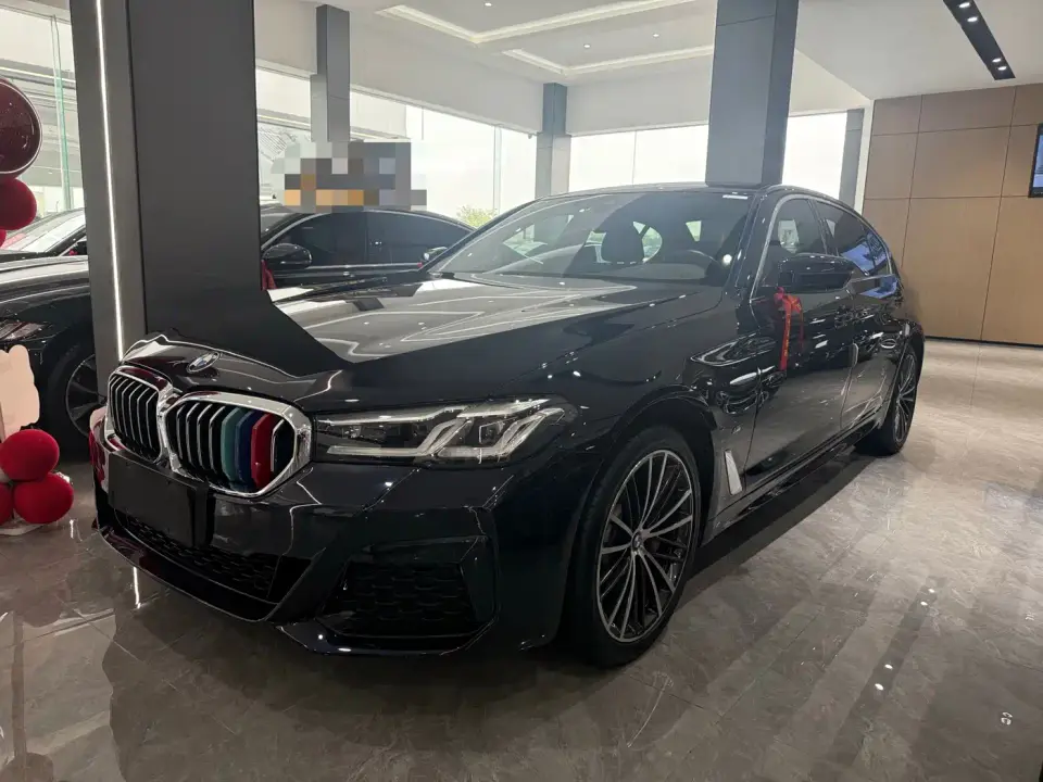 BMW 5 Series 530Li Leading M Sport Package 2022