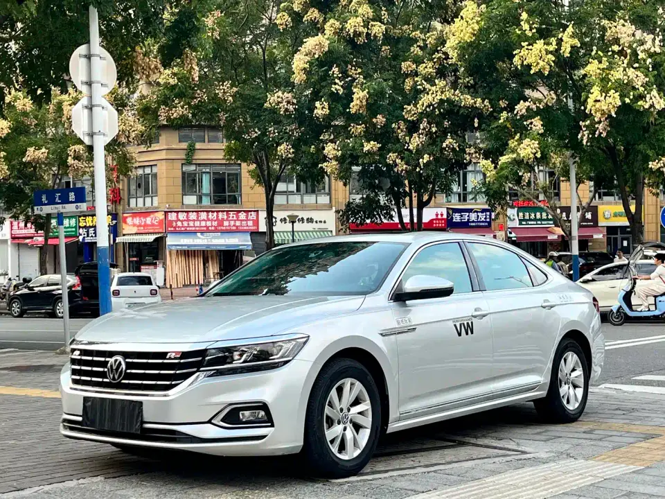 Volkswagen Passat Facelift 280TSI Elite Version China VI 2021