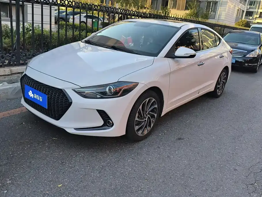 Hyundai Elantra 1.5L CVT Smart Elite 2020