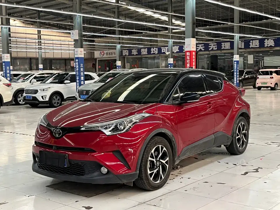 Toyota C-HR Model 2.0L Leading 2020