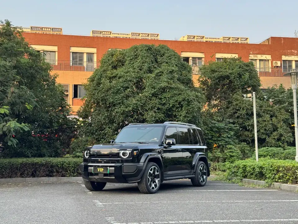 iCar V27 200KM AWD Falcon 500 2026