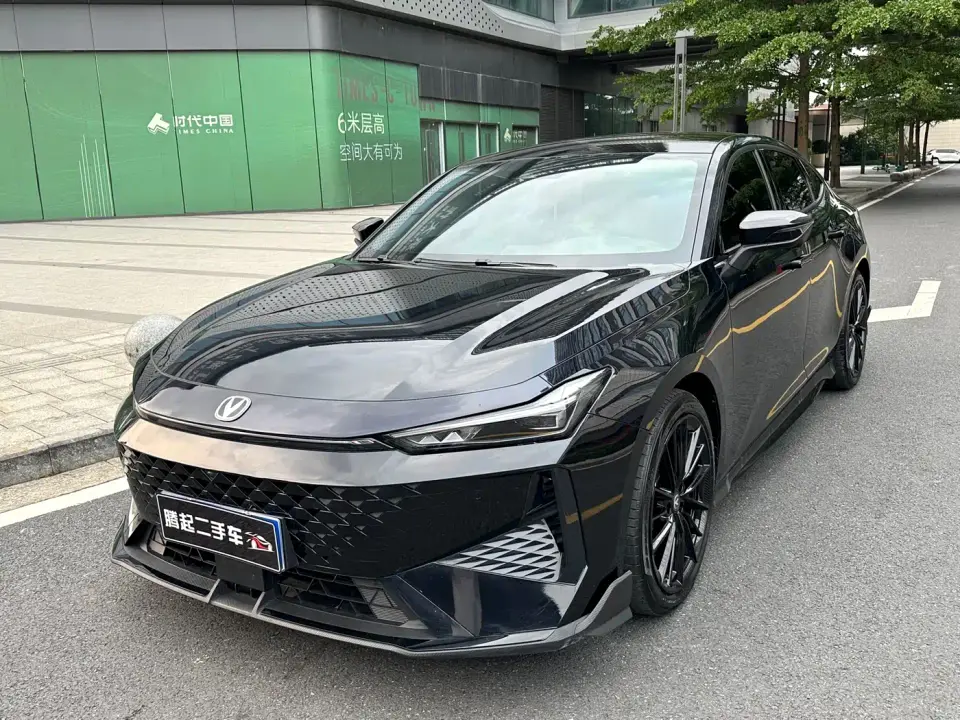 Changan UNI-V 1.5T Deluxe Sport 2024