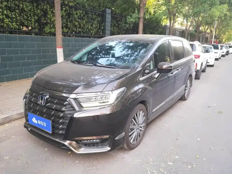 Honda Elysion 2.0L e:HEV Luxury Edition 2024