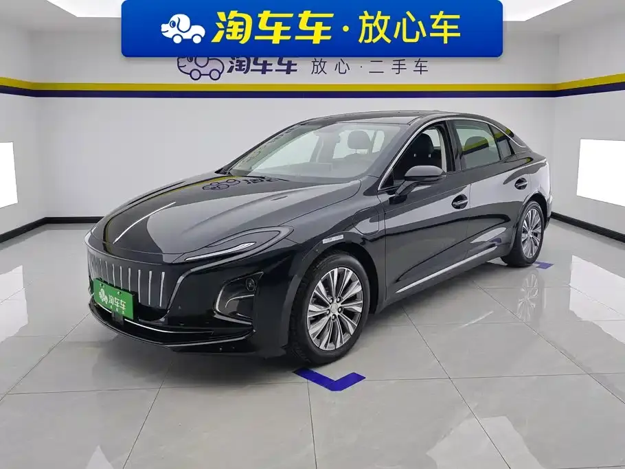 Hongqi E-QM5 500km Travel Edition 2024