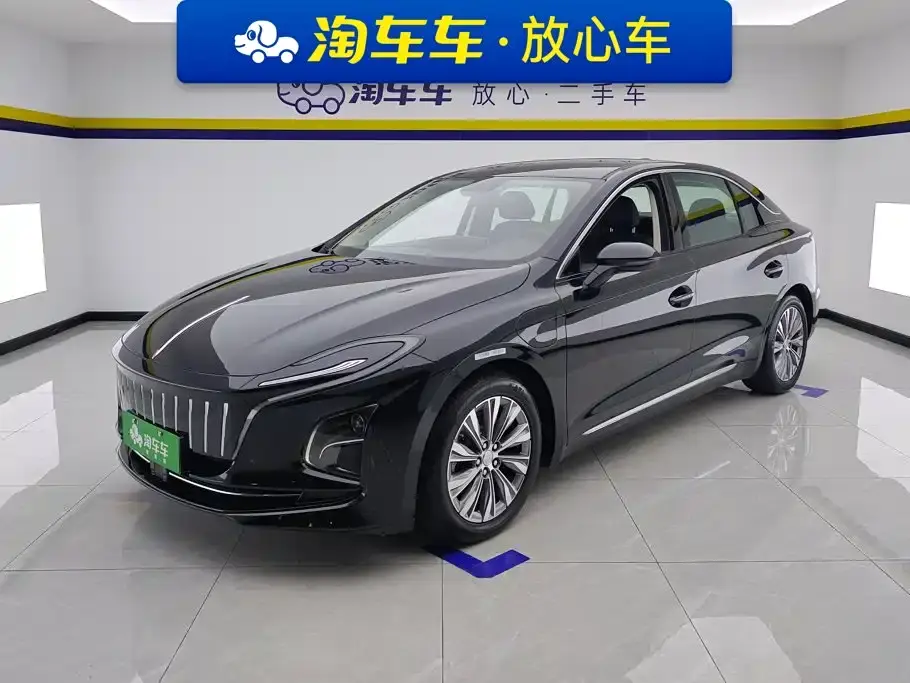 Hongqi E-QM5 500km Travel Edition 2024