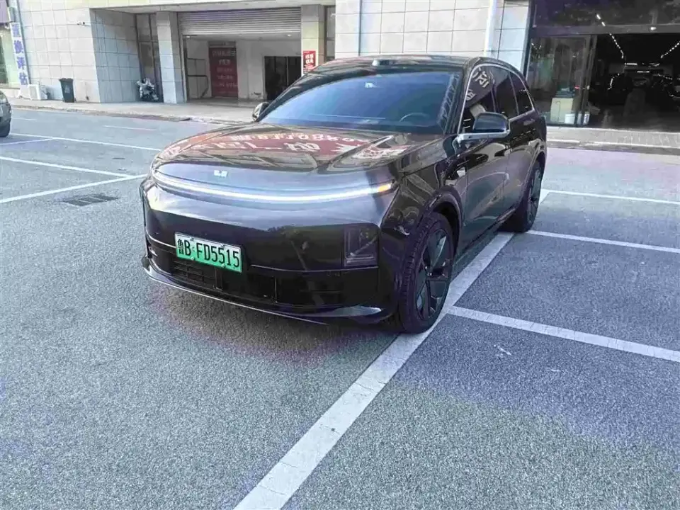 Li Auto L6 Pro Smart Renewal Edition 2025