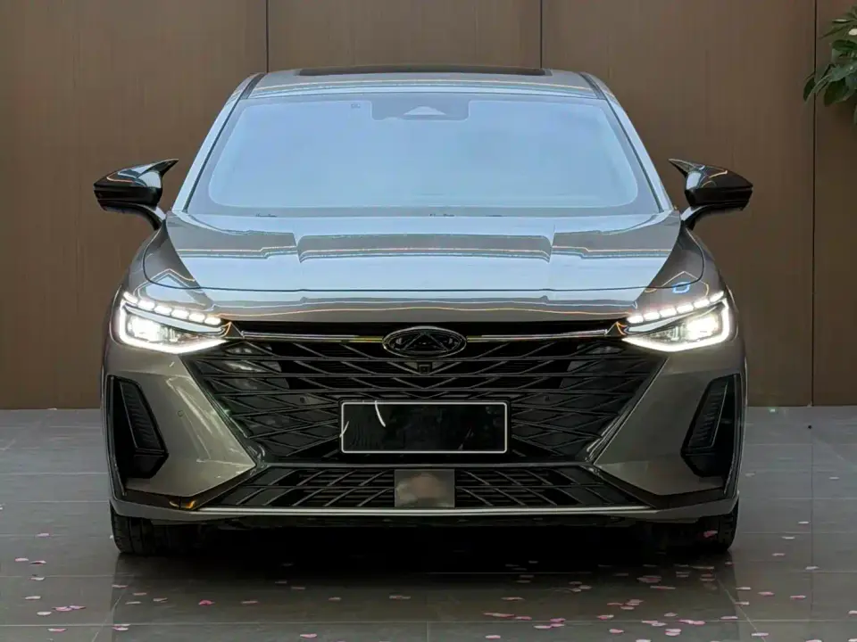 Chery Arrizo 8 High-Performance 2.0T DCT Royal 2024