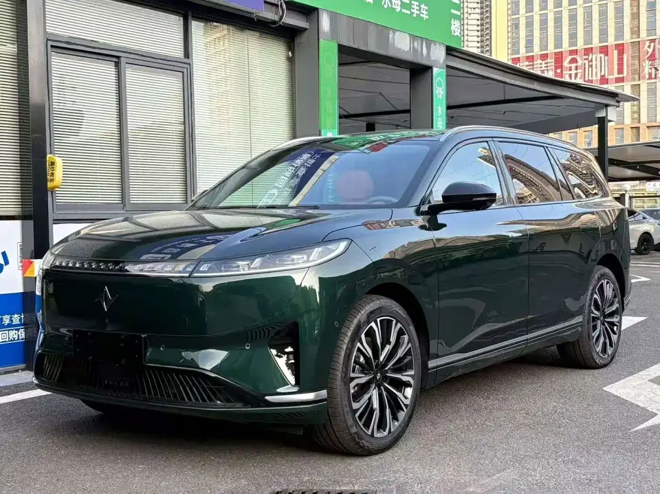 Dongfeng Yipai eπ008 BEV Base Model (5-seater) 2026