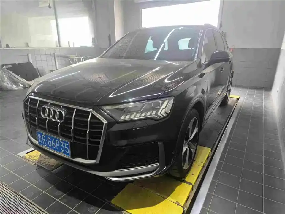 Audi Q7 45 TFSI quattro S line Sport Limited Edition 2021