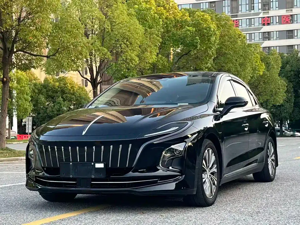 Hongqi E-QM5 431km Charging Enjoyment Edition 2023