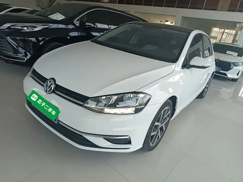Volkswagen Golf Beloved Edition 200TSI DSG Comfort Progressive 2020