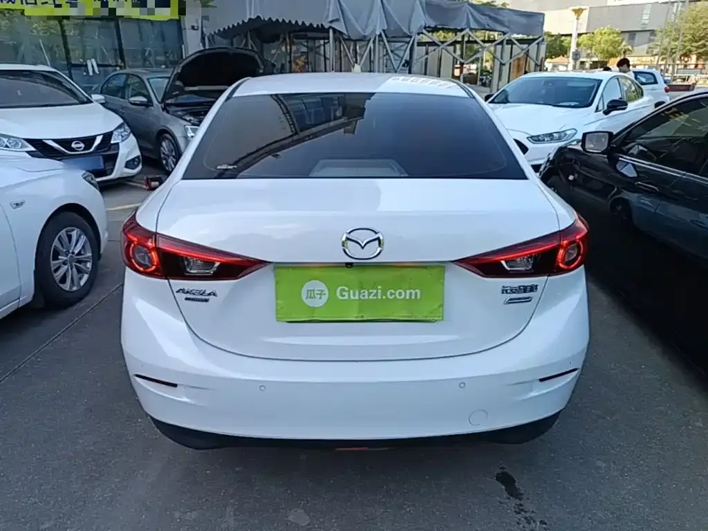 Mazda Mazda3 Axela Sedan 1.5L Automatic Luxury China V 2019 — фото 6