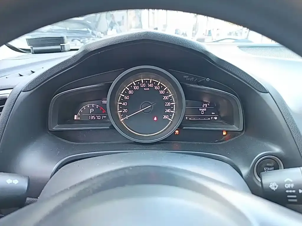 Mazda Mazda3 Axela Sedan 1.5L Automatic Luxury China V 2019 — фото 12