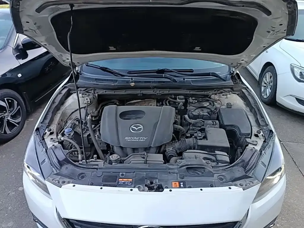 Mazda Mazda3 Axela Sedan 1.5L Automatic Luxury China V 2019 — фото 20