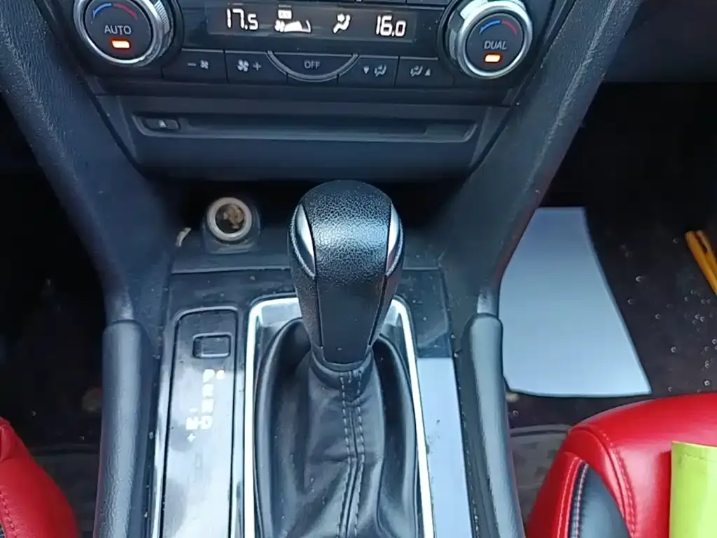 Mazda Mazda3 Axela Sedan 1.5L Automatic Luxury China V 2019 — фото 14