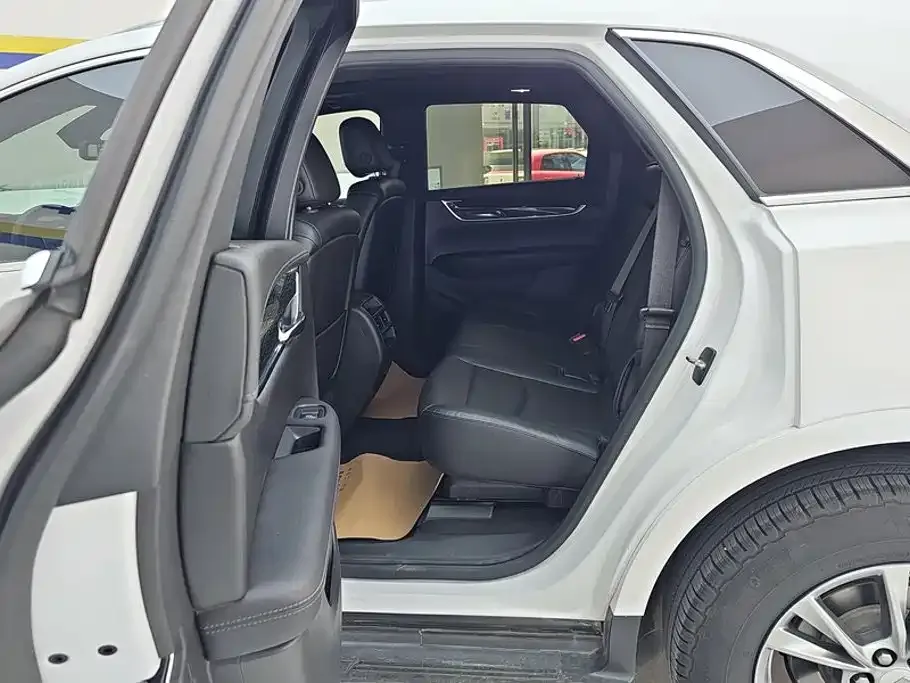 Cadillac XT5 28T Luxury Model 2019 — фото 11