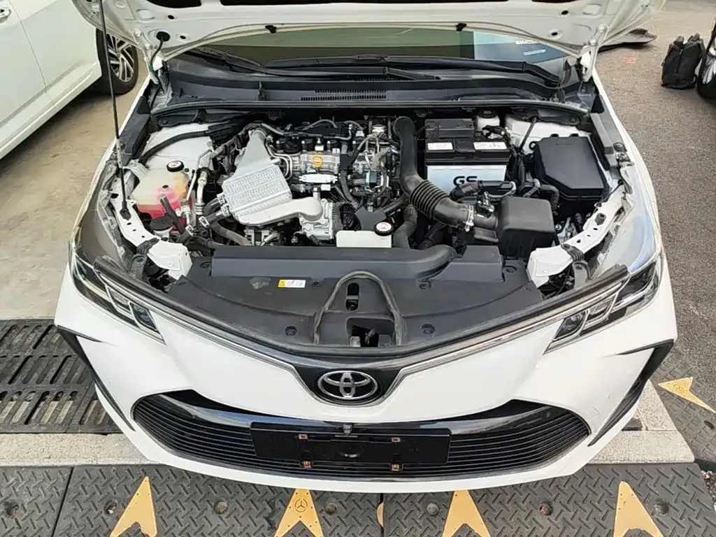 Toyota Corolla 1.2T S-CVT Elite PLUS Edition 2022 — фото 20