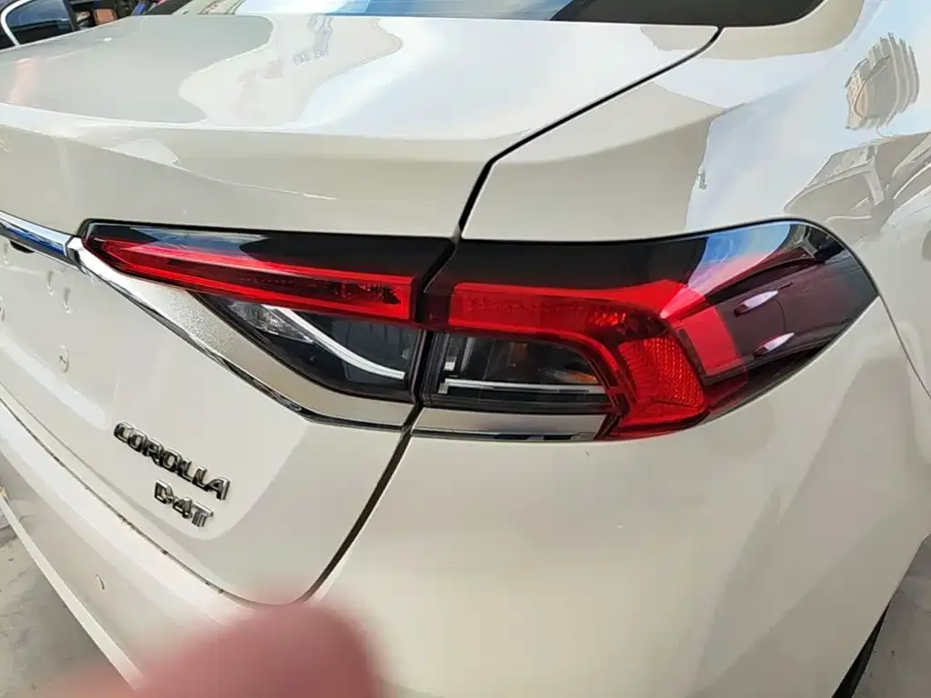 Toyota Corolla 1.2T S-CVT Elite PLUS Edition 2022 — фото 8