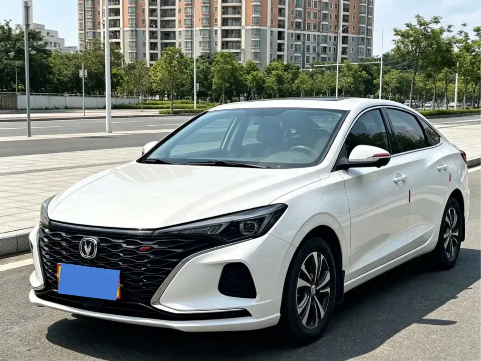 Changan Eado PLUS Blue Whale NE 1.4T GDI DCT Trend 2021
