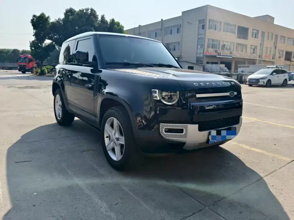 Land Rover Defender Model 90 2.0T P300 SE 2022