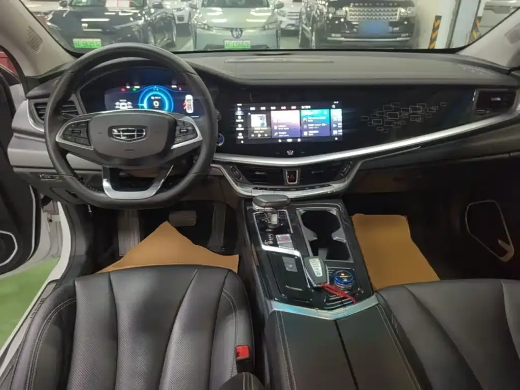 Geely Borui PHEV 1.5T ePro Leading Edition 2021 — фото 10