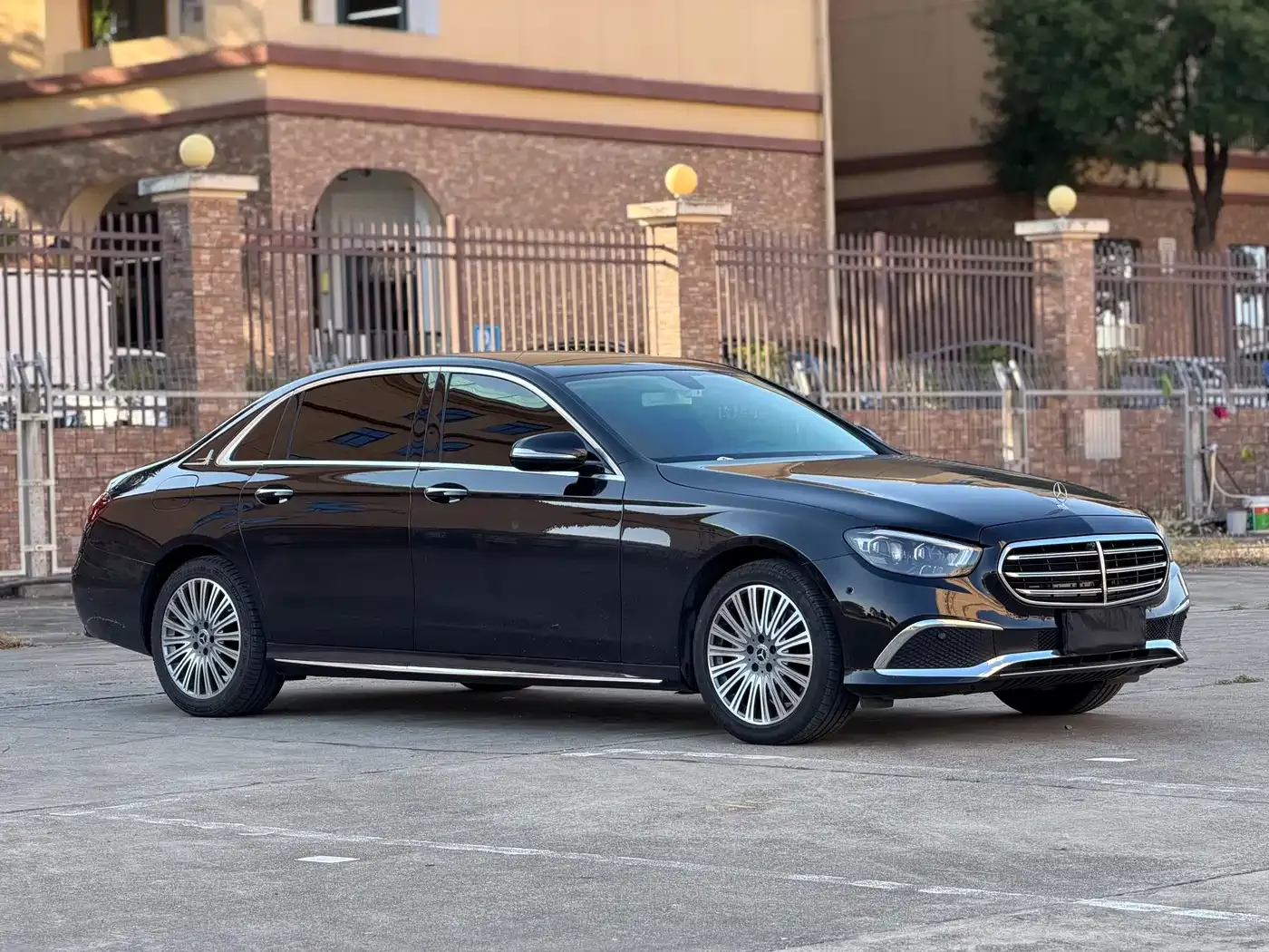 Mercedes-Benz E-Class Facelift E 300 L Fashion 2020 — фото 3