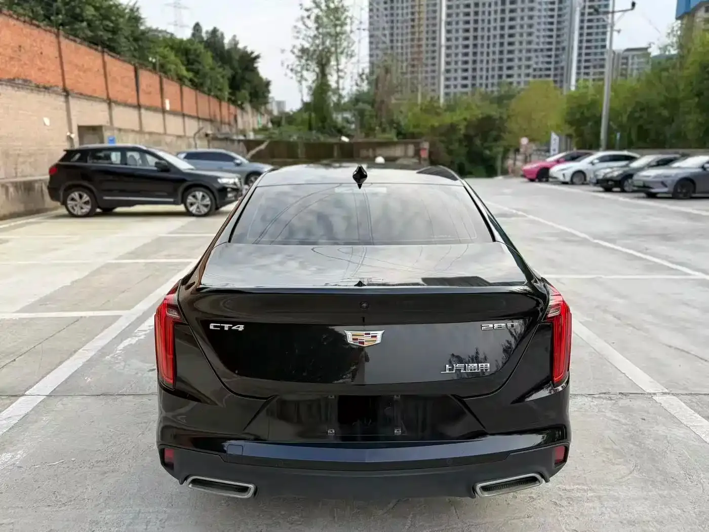 Cadillac CT4 28T Premium 2022 — фото 11