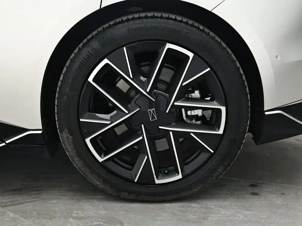 Avatr 06 Model Pro Extended Range Edition 2025 — фото 15