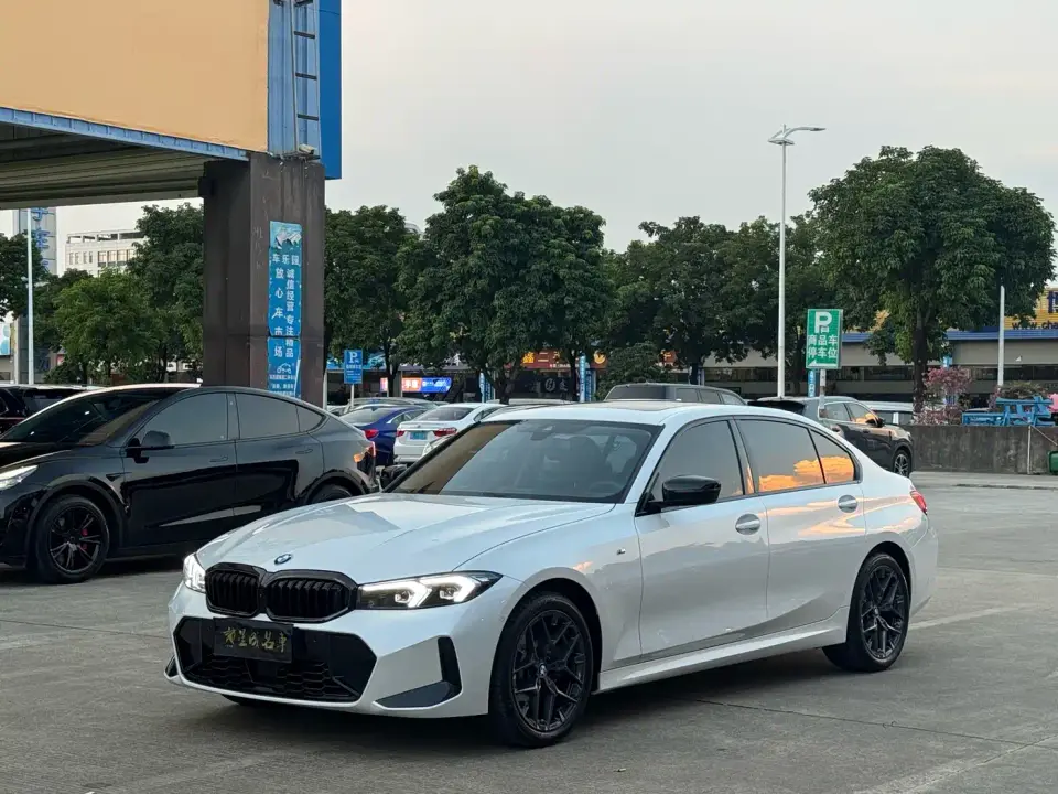 BMW 3 Series 330Li M Sport Shadowline Package 2026