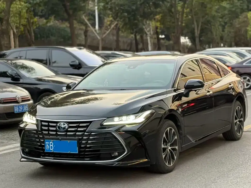 Toyota Avalon Hybrid 2.5L Luxury Edition 2023