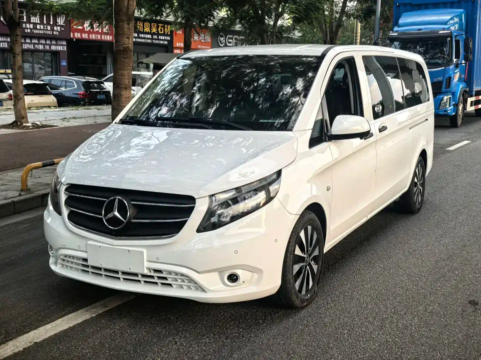 Mercedes-Benz Vito 2.0T Business Edition 7-seater 2022